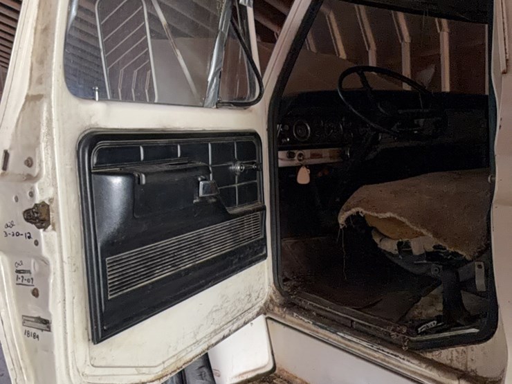 ford-f600-image-3