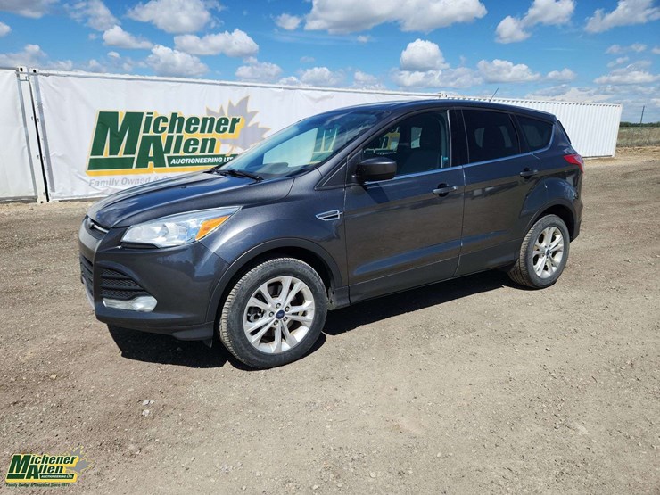 2016-ford-escape-image-1