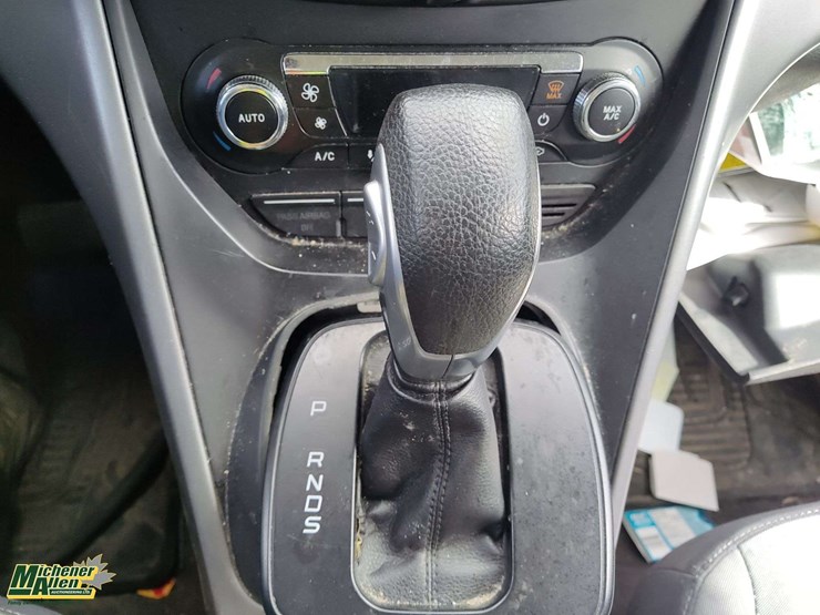 2014-ford-escape-image-10