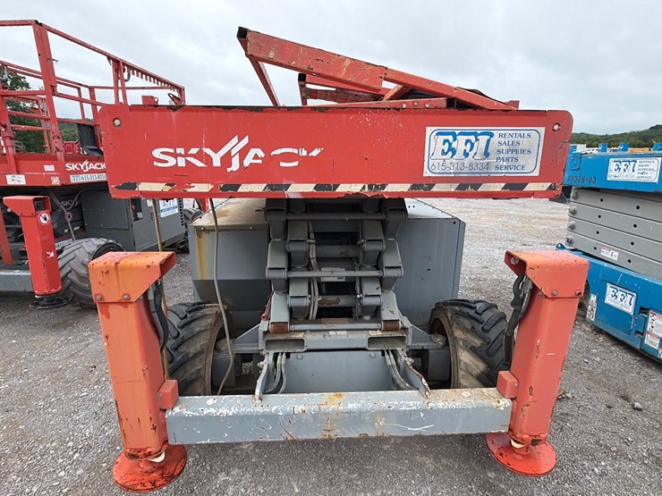 skyjack-sj6832rt-image-7