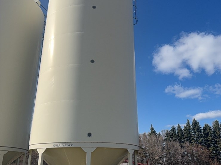 meridian-6000-bushel-hopper-bin-with-fan,-used-for-grain-only,-excellent-shape-image-11
