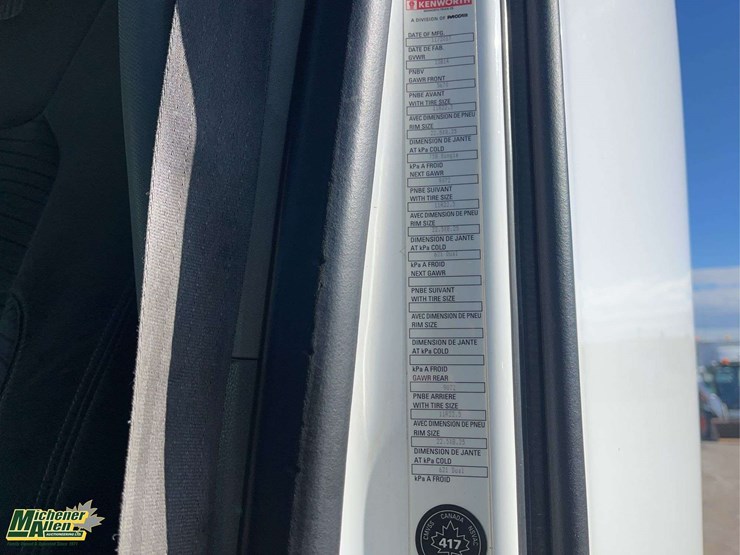 2018-kenworth-t680-image-26