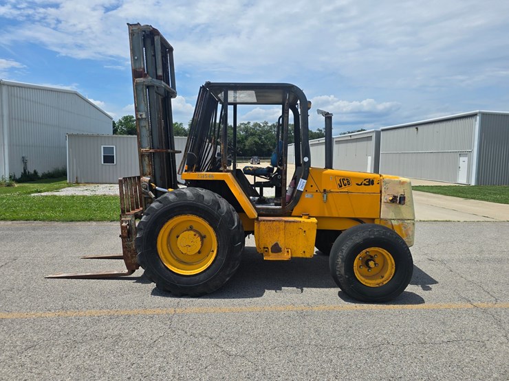 jcb-930-image-10