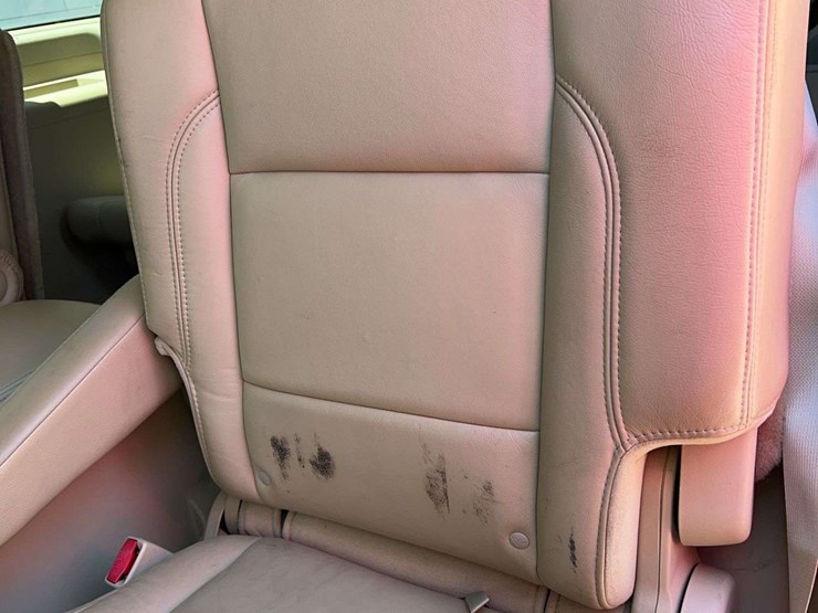 2010-infiniti-qx56-image-22