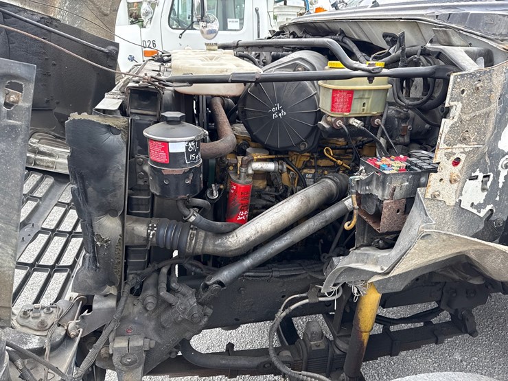 2000-ford-f650-image-15