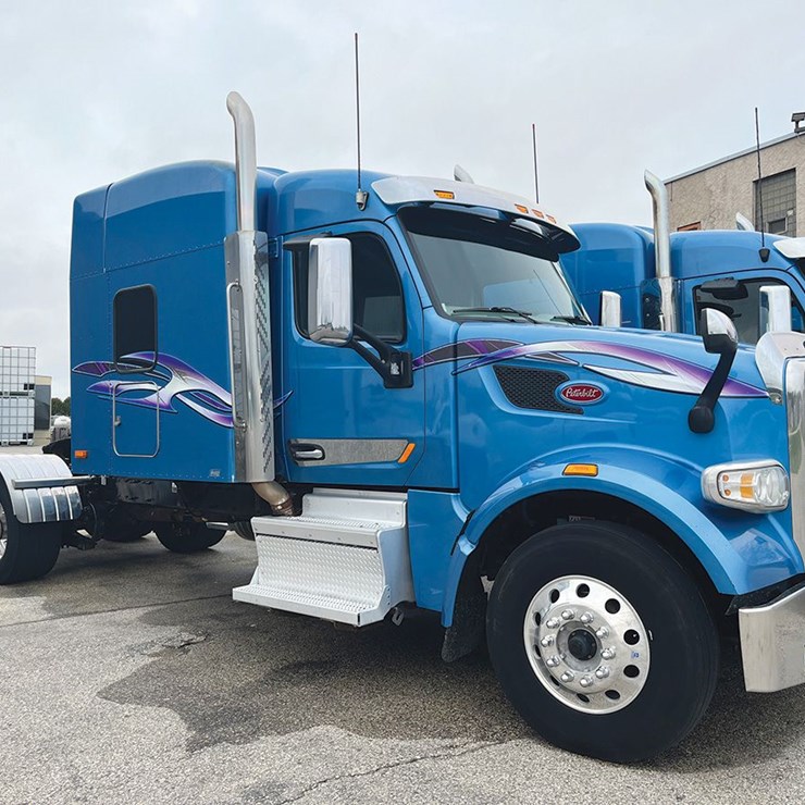 2020 PETERBILT 567