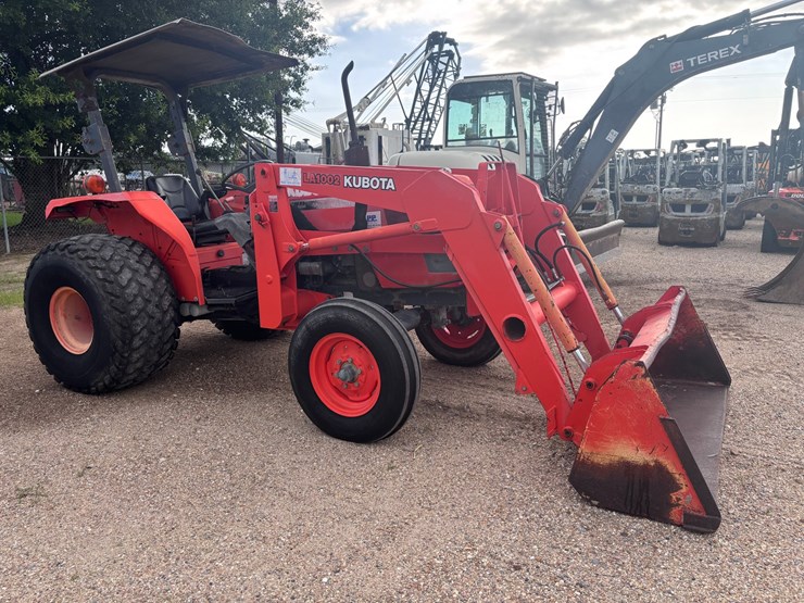 kubota-la1002-image-2