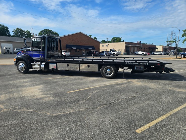2022-peterbilt-337-image-9