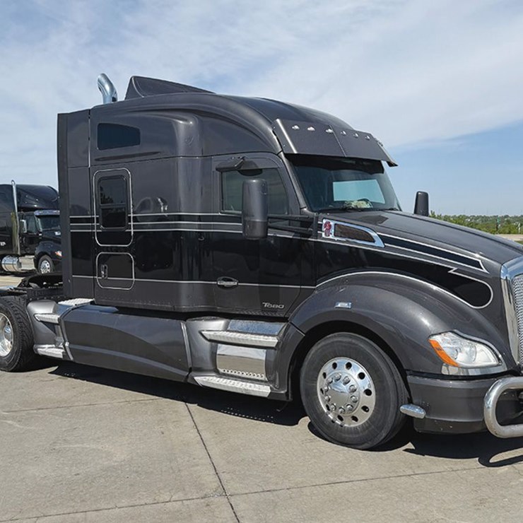 2021 KENWORTH T680