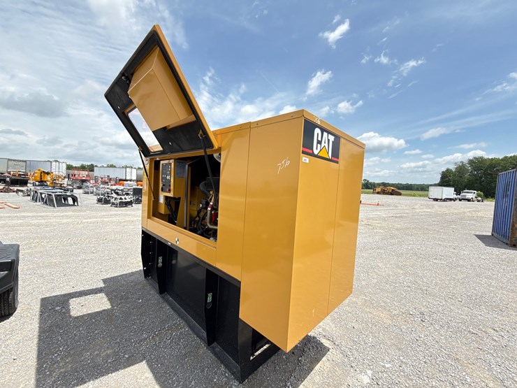 2006-caterpillar-d60-image-1