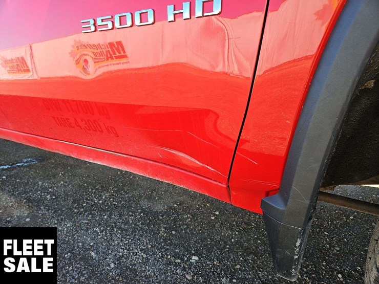 2020-chevrolet-silverado-3500hd-image-24