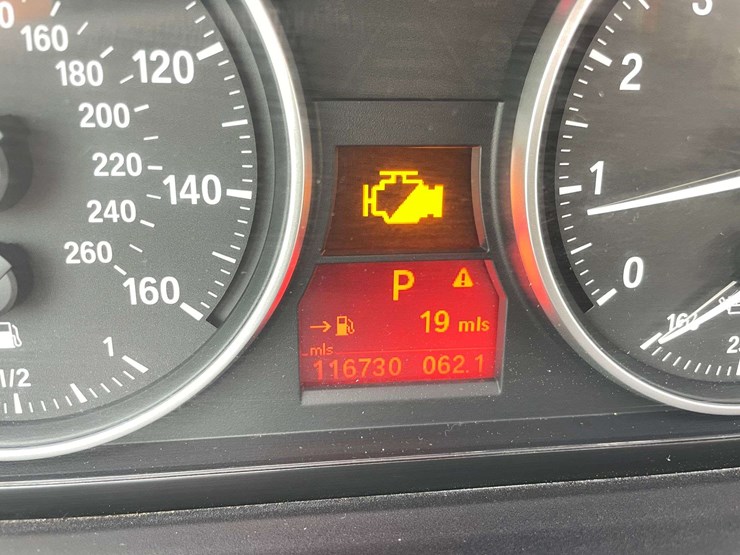 2013-bmw-328i-2-door-convertible-(116,730-miles)-image-26