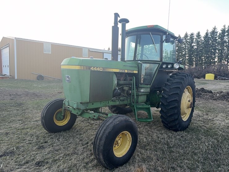 john-deere-4440-image-4