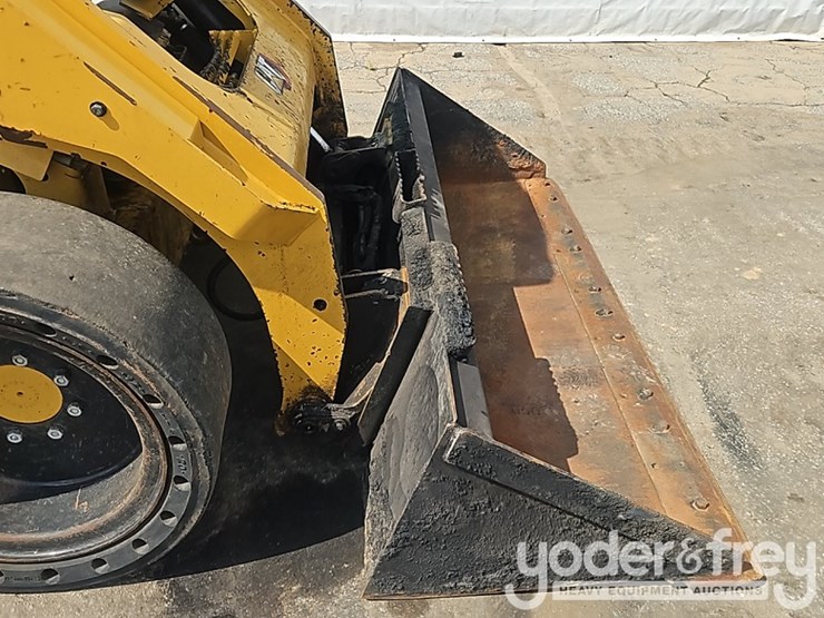 2022-caterpillar-272d3-xe-image-11