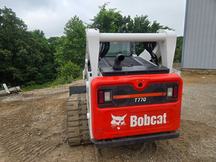 2023-bobcat-t770-image-7