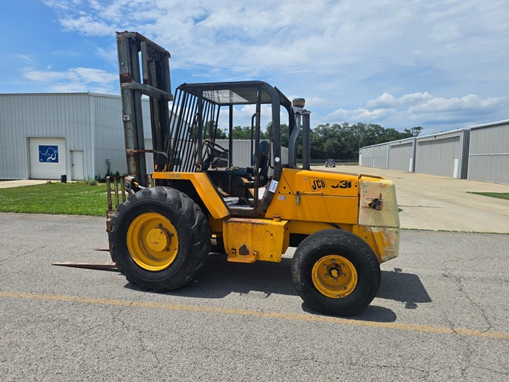 jcb-930-image-9