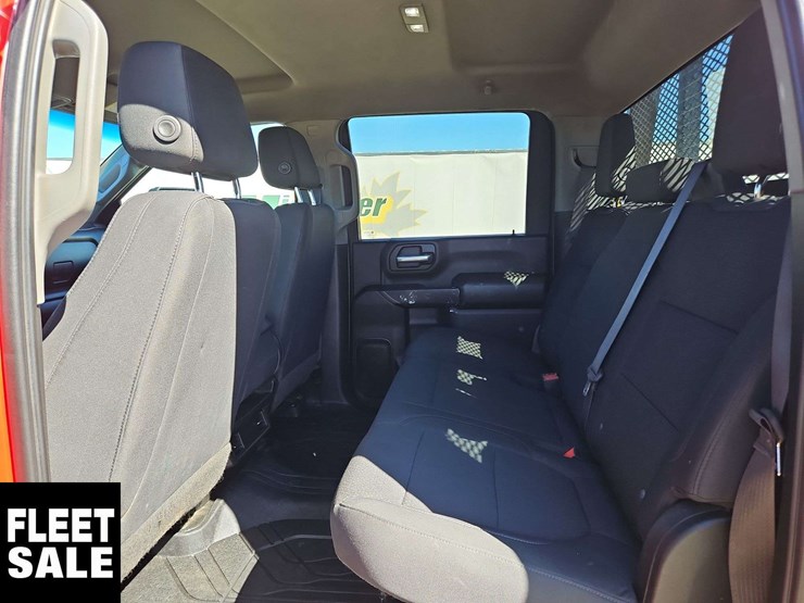 2020-chevrolet-silverado-3500hd-image-36