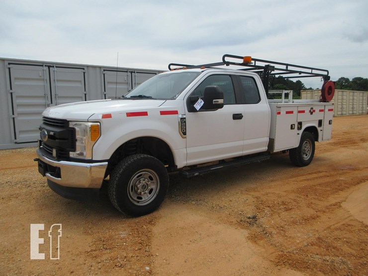 2017-ford-f250-sd-xl-image-1