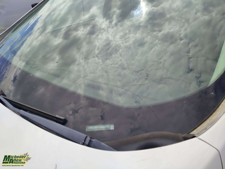 2014-ford-escape-image-30