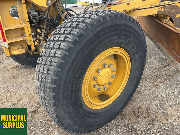 2009-caterpillar-140m-image-9