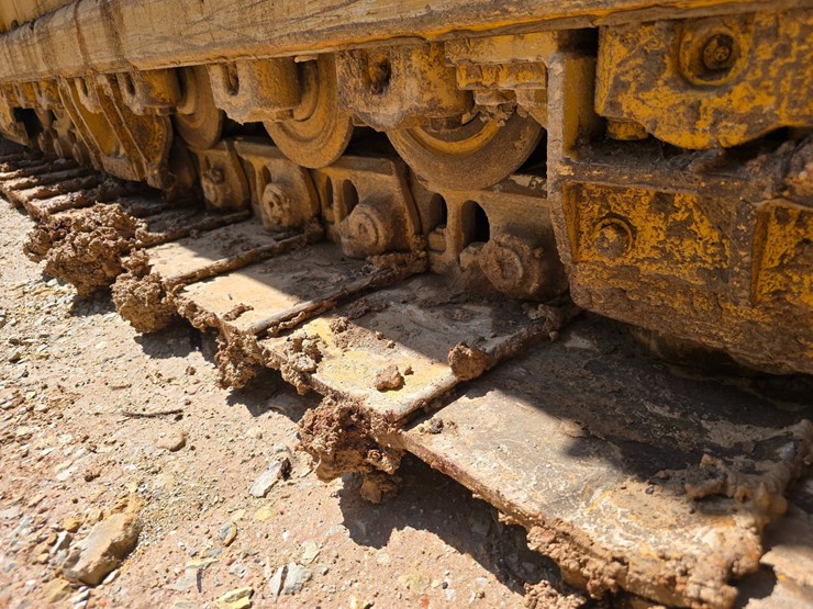 caterpillar-d4-image-44