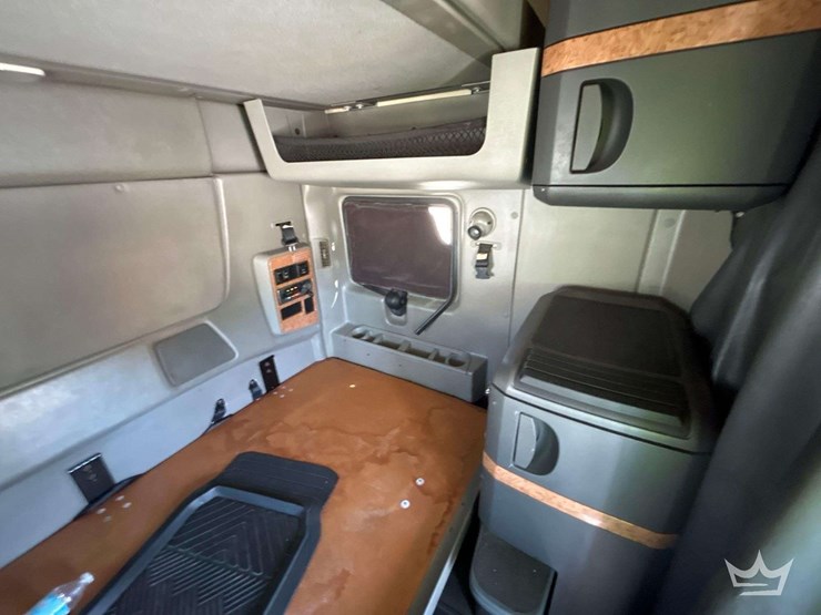 2015-international-prostar-image-25