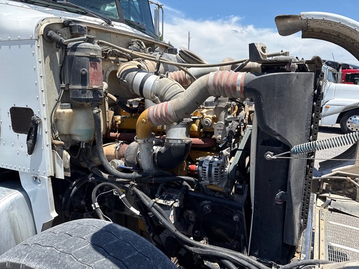 2004-peterbilt-357-image-6
