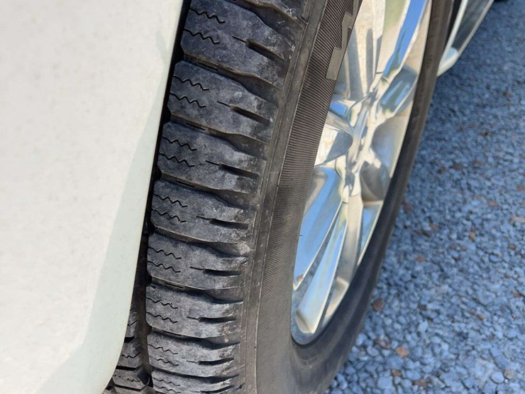 2010-infiniti-qx56-image-8