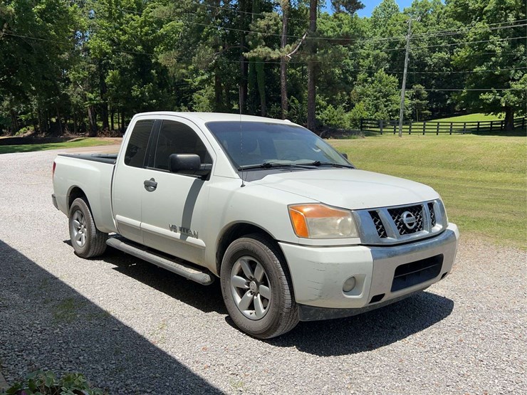 2014-nissan-titan-image-6
