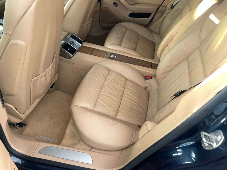 2010-porsche-panamera-s-4-door-sedan-(151,912-miles)-image-14