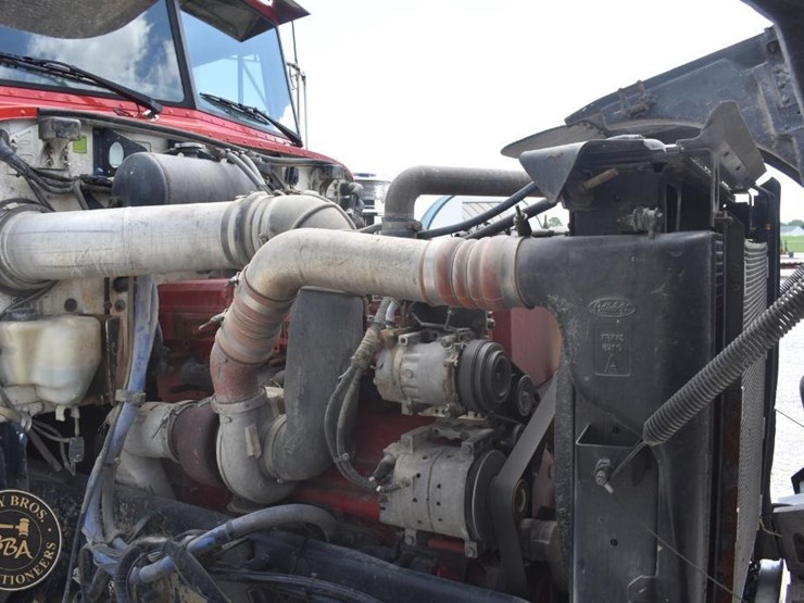 2005-peterbilt-378-image-56