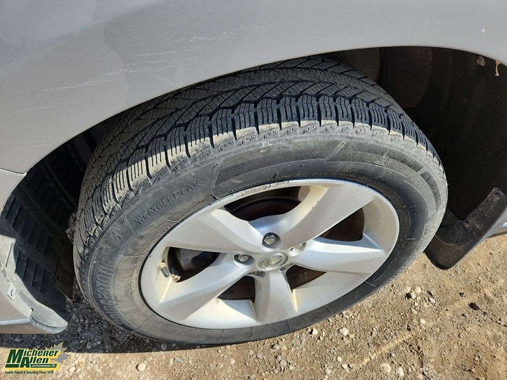 2010-lexus-rx350-image-11