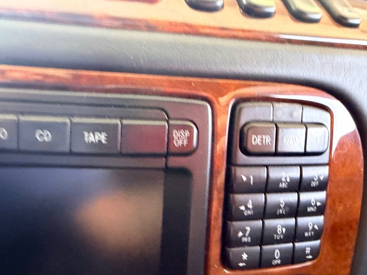 #22732-•-2002-mercedes-benz-s-class-passenger-car-image-39