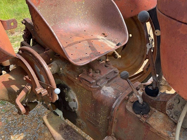 massey-ferguson-65-image-9