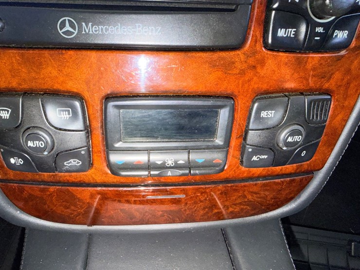 #22732-•-2002-mercedes-benz-s-class-passenger-car-image-38