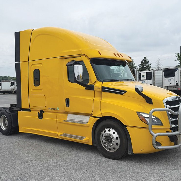 2024 FREIGHTLINER CASCADIA 126
