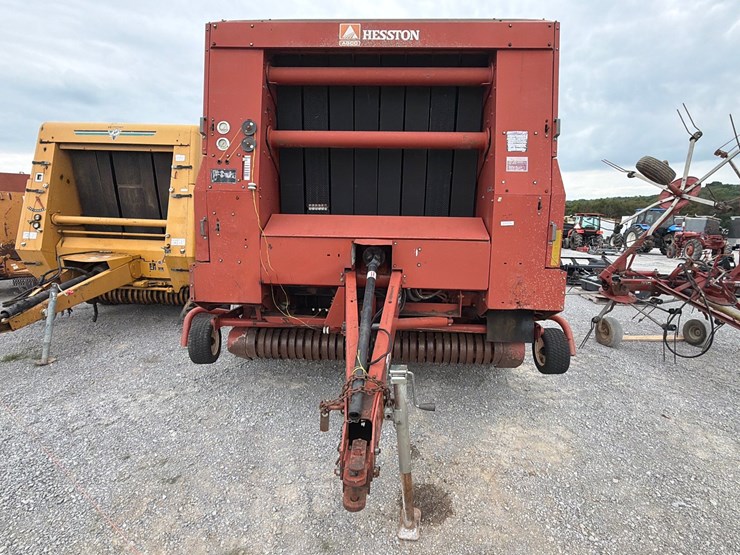 hesston-856a-image-7