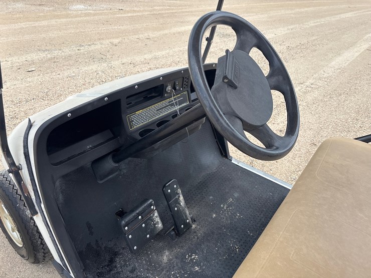 #72-•-ez-go-electric-golf-cart-|-no-title-image-6