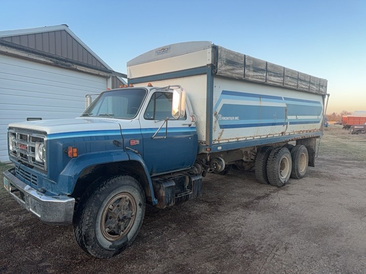 1980-gmc-diesel-tag-tandem-grain-truck,-5+2,-roll-tarp,-sold-as-is-image-3