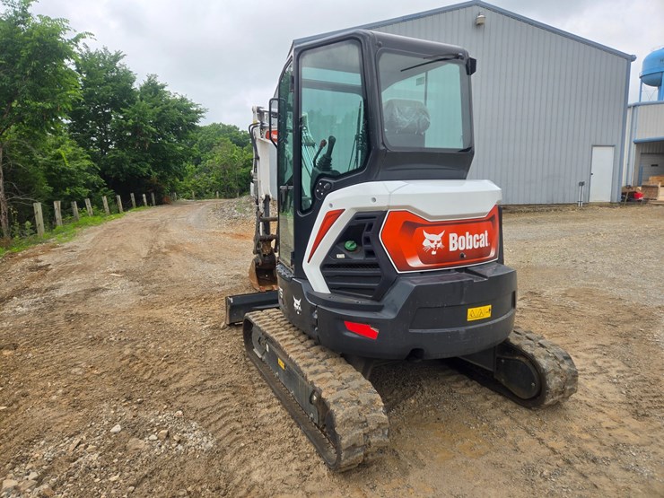 2023-bobcat-e35i-image-8