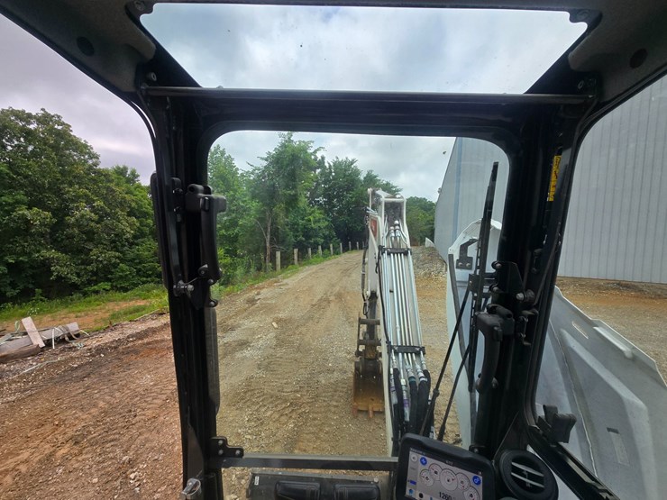 2023-bobcat-e35i-image-39