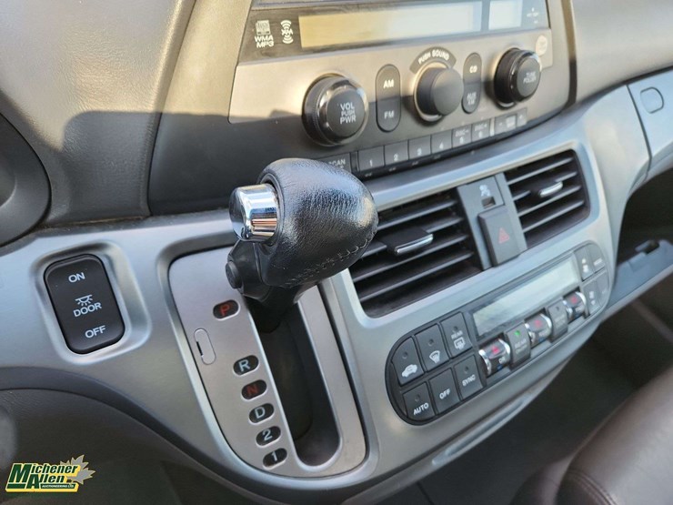 2008-honda-odyssey-image-37