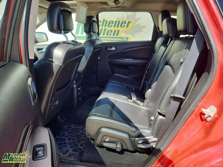 2015-dodge-journey-image-11