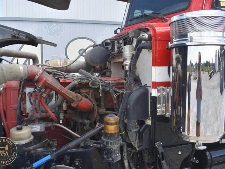 2005-peterbilt-378-image-55