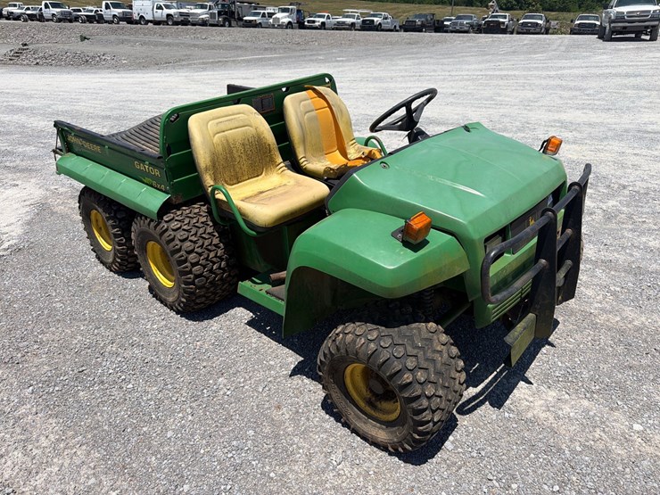 john-deere-gator-image-2