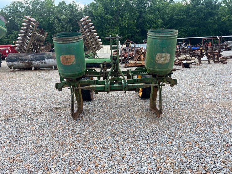 john-deere-2-image-1