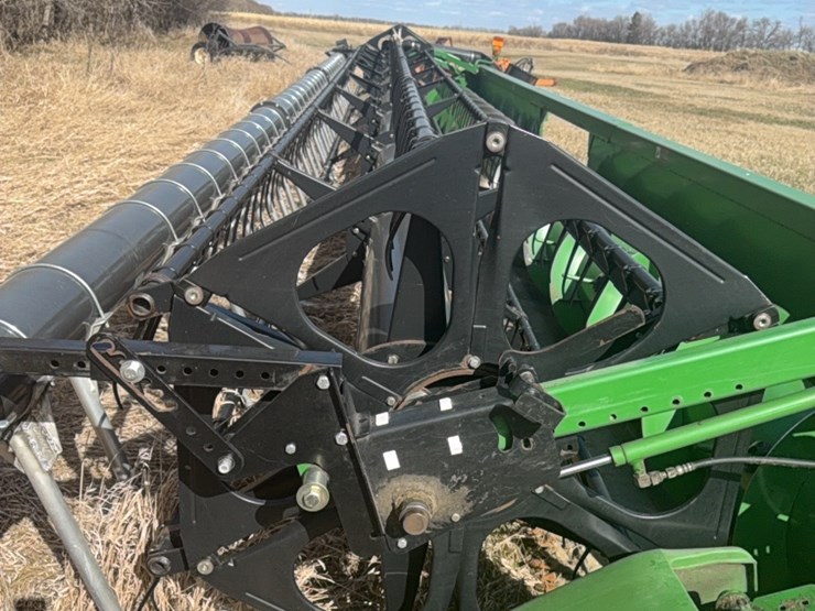 john-deere-635f-image-7