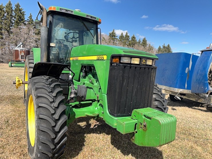 john-deere-8100-image-42