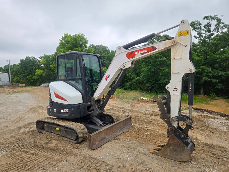 2022-bobcat-e35-image-13
