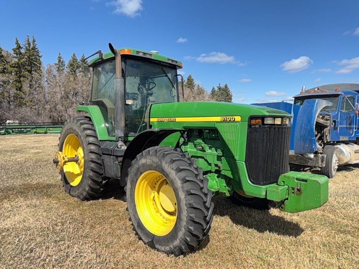 john-deere-8100-image-39